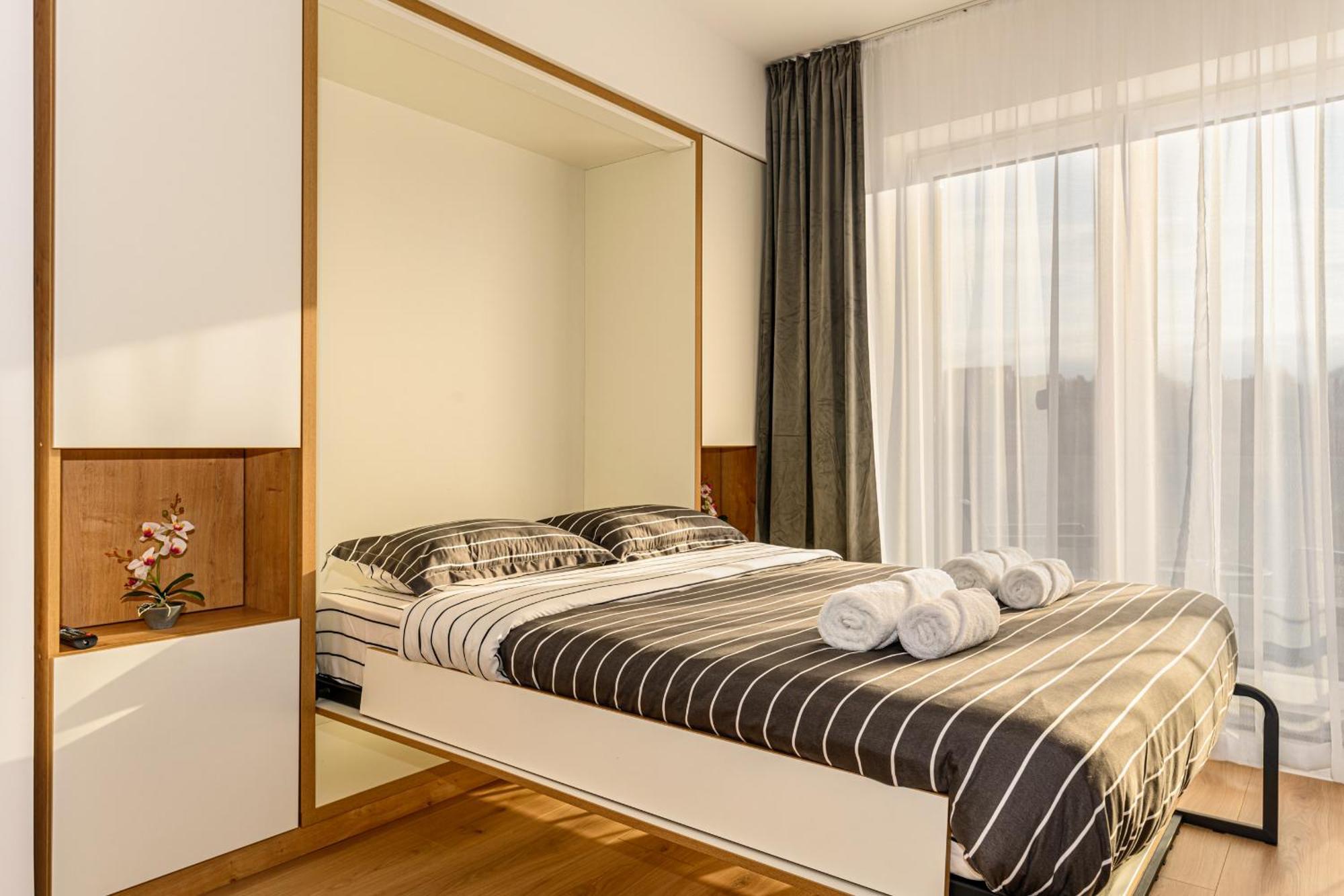 Luxury Landing Apartments Complex Qualis Braşov Eksteriør billede