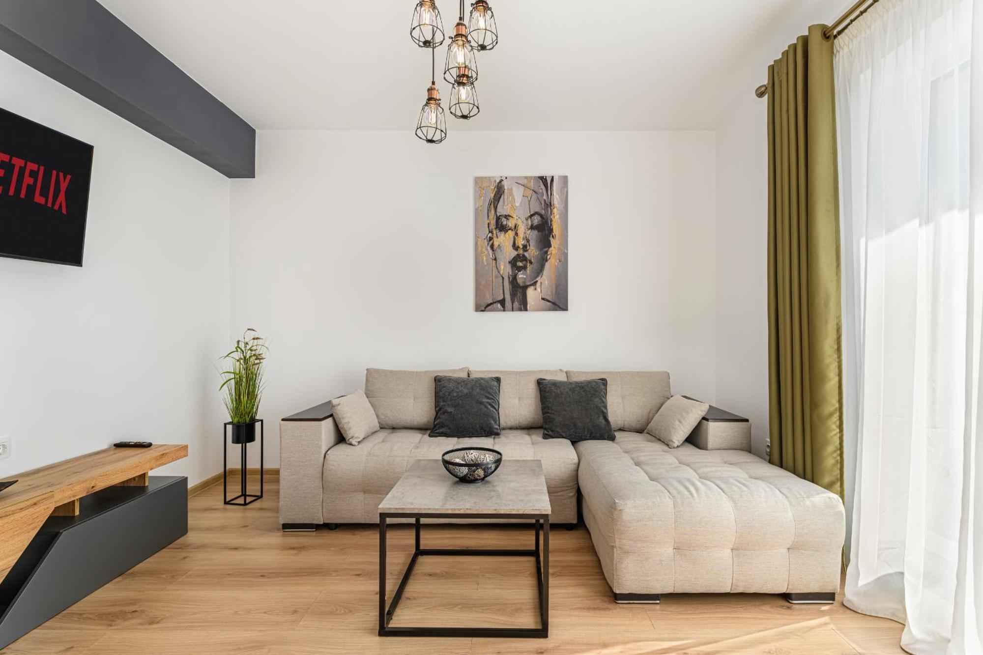 Luxury Landing Apartments Complex Qualis Braşov Eksteriør billede